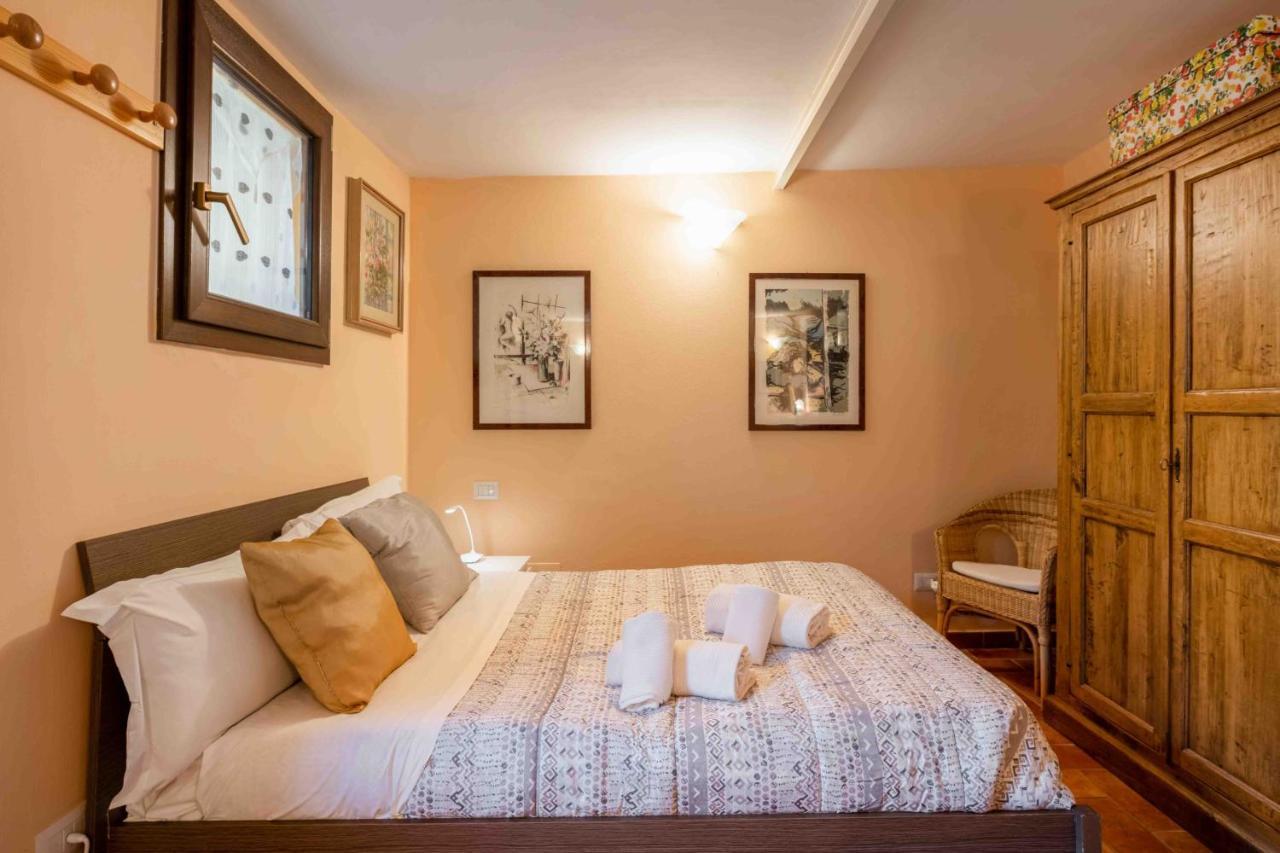 San Frediano Cozy Studio With Private Patio Apartman Firenze Kültér fotó